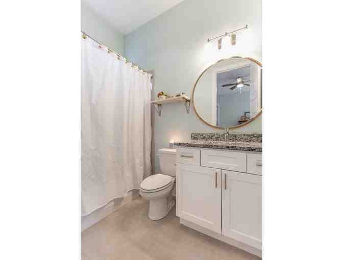 Blue Door Bungalow - Chattanooga, TN