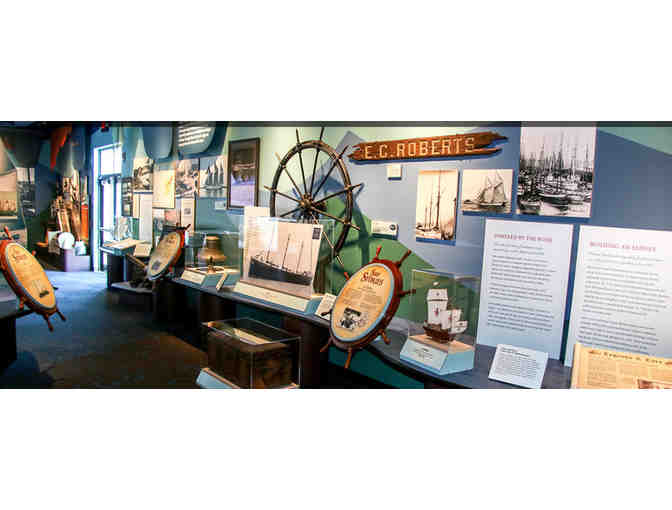 Family 4-Pack of Tickets to the National Museum of the Great Lakes - Toledo, OH