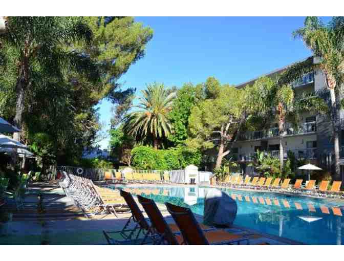 Ultimate Universal Studios Getaway Package!