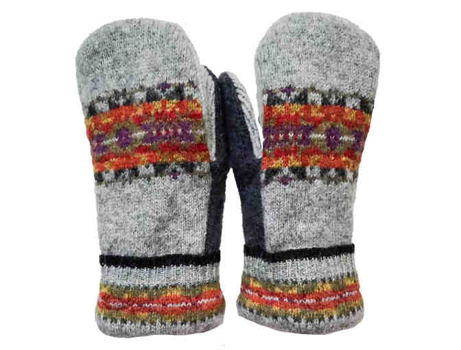 Beautiful Hand-Made Maine Wool Mittens - Photo 2