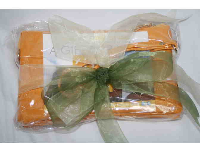 Healthy Glow Tanning Gift Certificate, Exfoliant Pack and Loofah