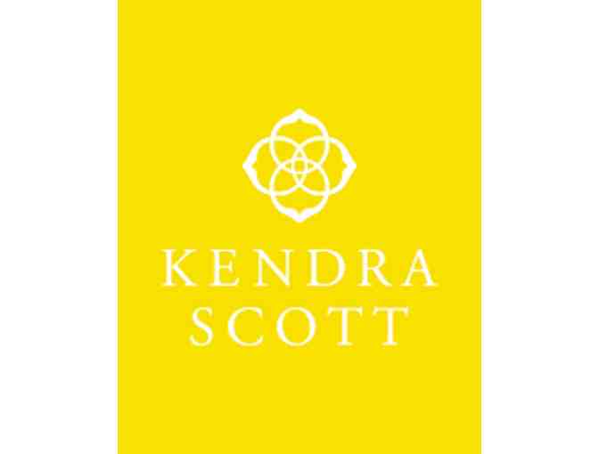 Kendra Scott 'Eliza' Necklace in Ivory Mother of Pearl