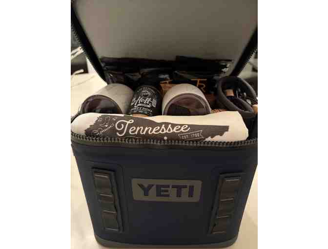 Taste of Tennessee Cooler Basket by 5th Grade