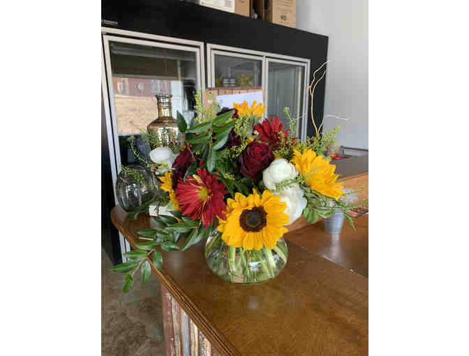 Grafe Studio Floral, One-of-a-Kind Floral Arranging Class for 6 with Shelby Nichols