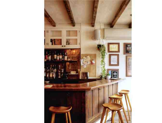 Colonia Verde: Full dinner with wine for two