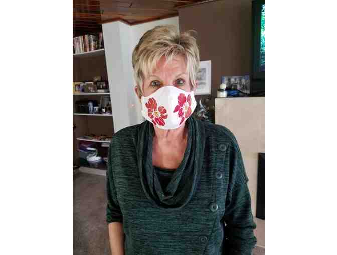 Handmade Facemask with adjustable elastic - Red