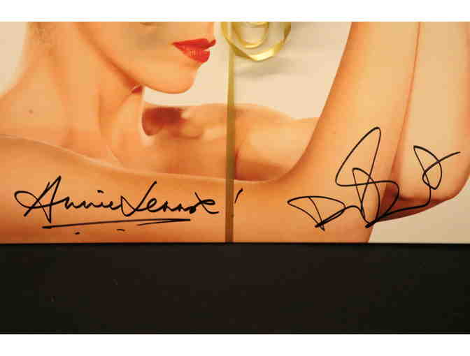 Annie Lennox Records and Wockoder Turntable Player