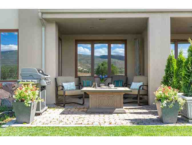 Arrowhead Escape - 4-Night Stay in Private Condo