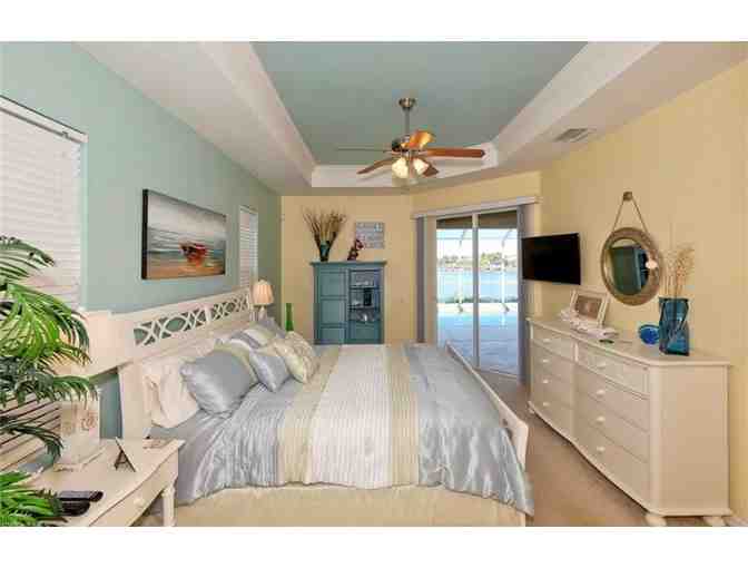 Cape Coral FL - one week in waterfront vacation home with pool