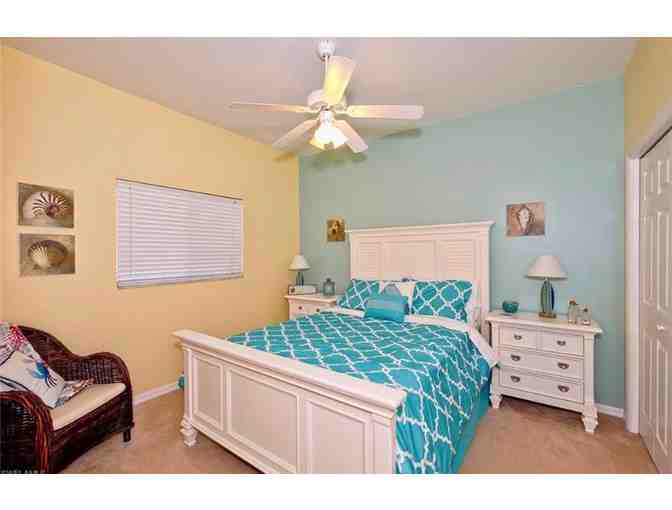 Cape Coral FL - one week in waterfront vacation home with pool