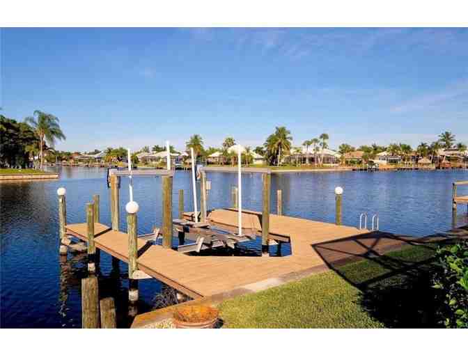 Cape Coral FL - one week in waterfront vacation home with pool