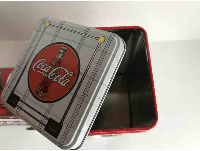 Coca-Cola Locomotive Train Red Tin Can With Turning Wheels