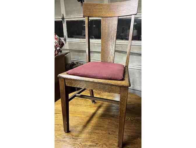 Antique Oak Round Table with Chairs
