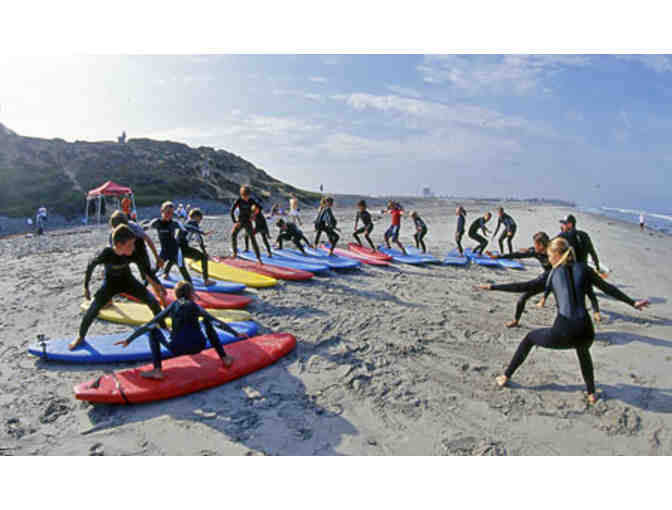 Eli Howard Surf School - Group Surf Lesson for 1 + Hat