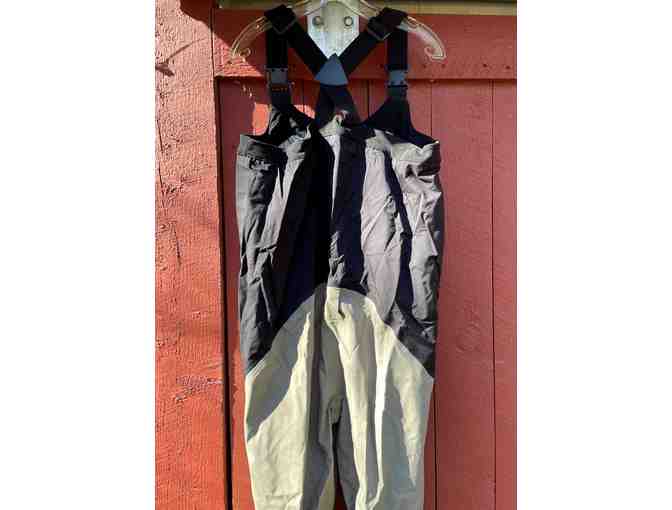 Women's Redington Waders with Front Zip - Size Medium - Excellent Condition