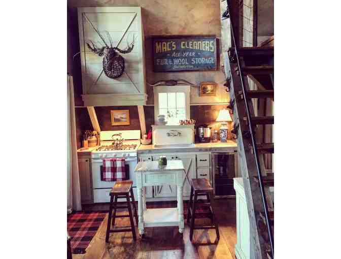 2 Nights at the Outpost Luxury Treehouse