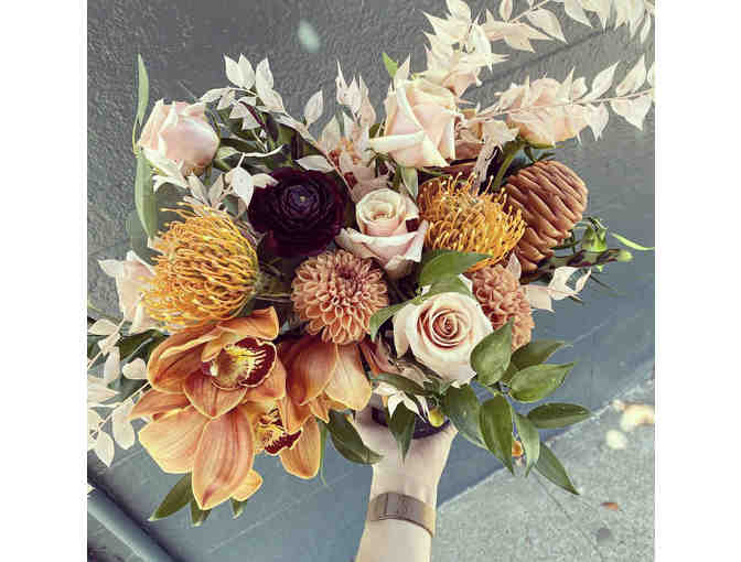 Create Your Own Centerpiece w/Laurie Burns and Maria Peracchio - Sun. September 25, 12 pm!