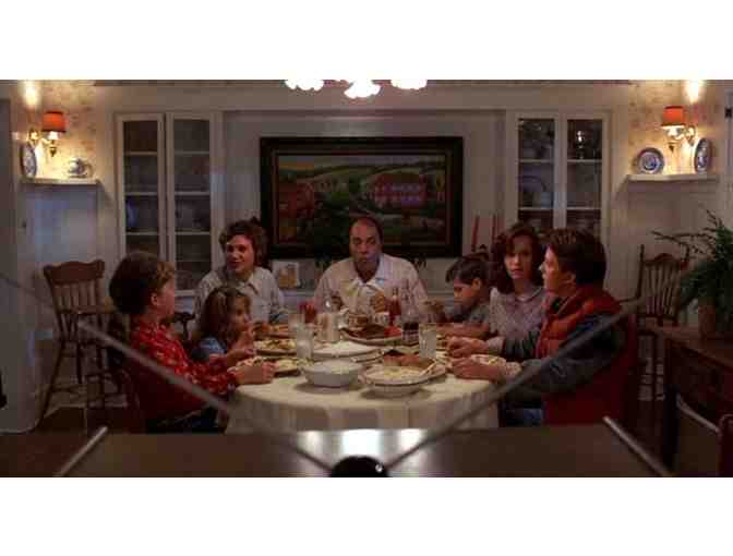 *07L Me and Mr. (and Mrs.) Jones: Dinner for Eight