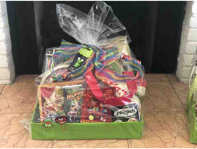 Muppet Vinylmations Unopened Mystery Box Basket