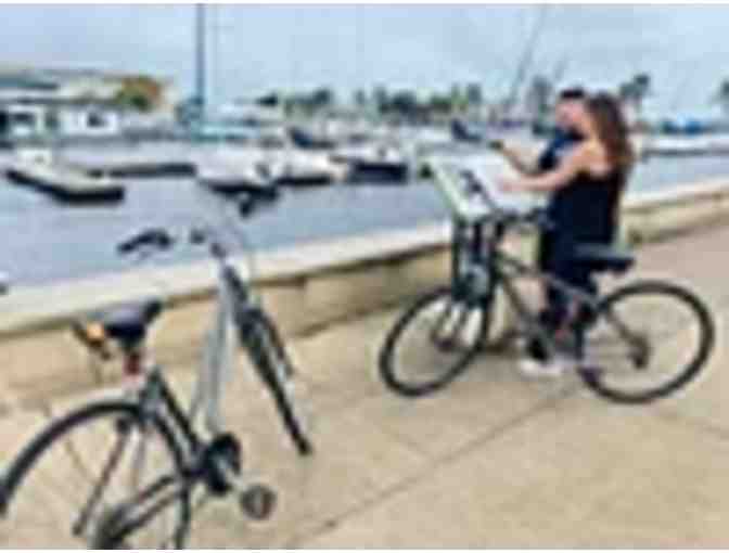 Fun times on First Avenue, Sanford!