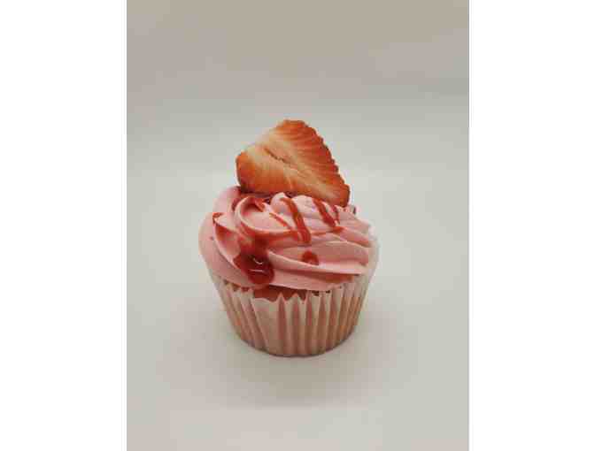 Calabasas Sweets by Leslie Lin