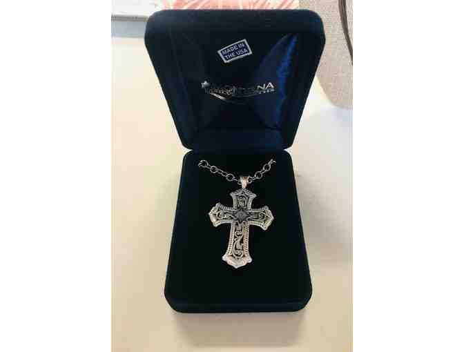Montana Silversmiths Cross Necklace