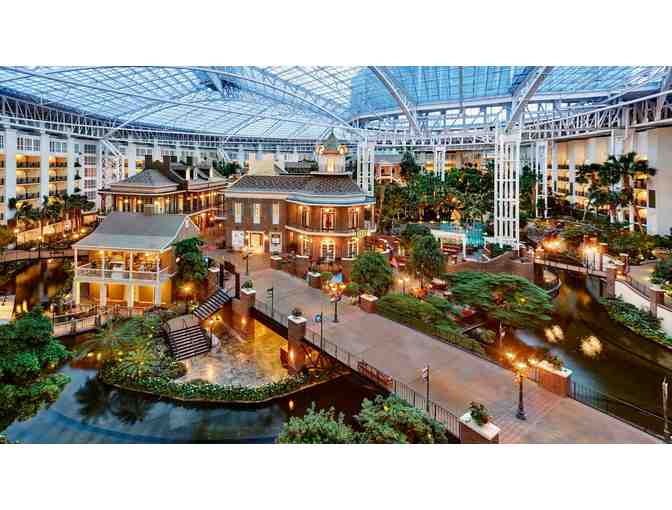 Experience Gaylord Opryland Resort