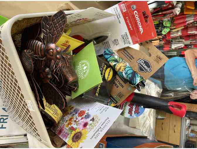 Eagle Crest Nursery Premium Pollinator Gift Basket