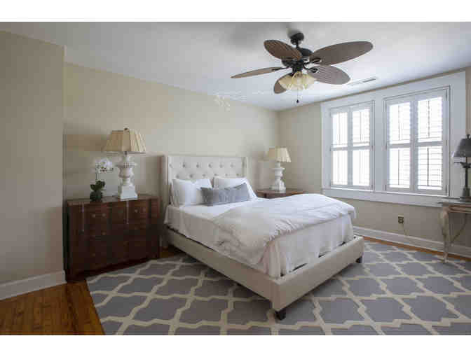 2-Bedroom Townhouse in Downtown Charleston