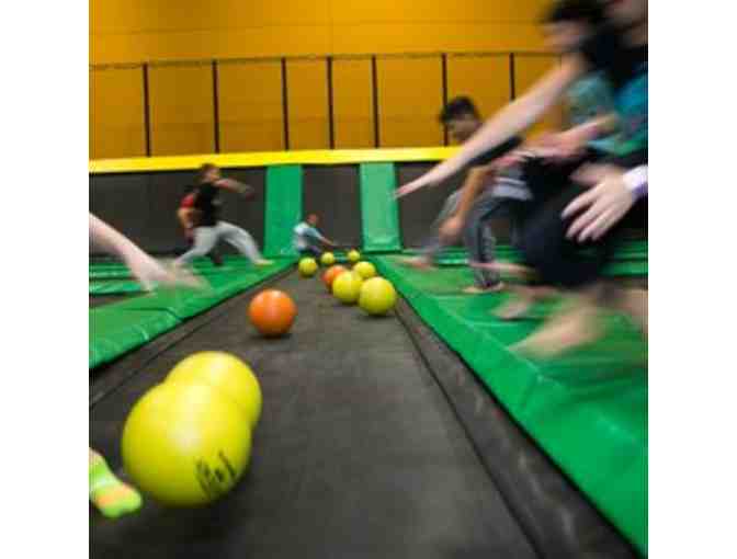 ADULT ROCKIN JUMP PARTY OLD SCHOOL STYLE