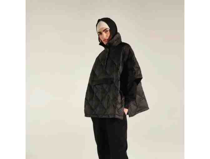 Halle Berry x Sweaty Betty poncho!