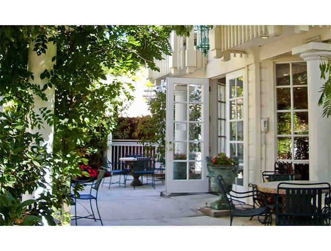 A Night at the Calistoga Inn