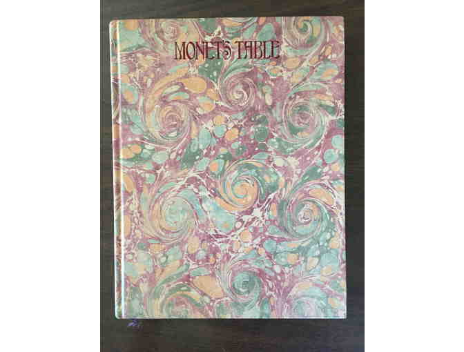 Library of French-themed books