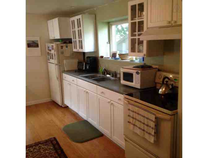 One Week Stay at 'Cottage at Columbia'