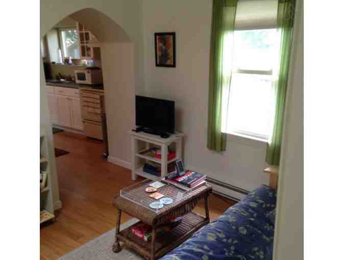 One Week Stay at 'Cottage at Columbia'