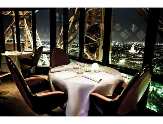 Romantic Paris Stay for 2