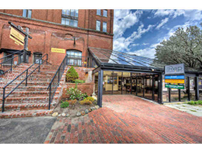 The Seacoast Repertory Theatre - $100 Gift Certificate Towards Any Show