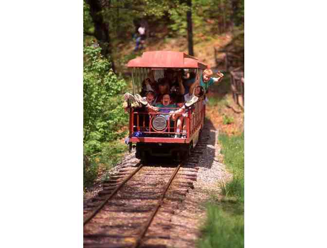 EcoTarium - Admission Passes for 2 Adults and 2 Children