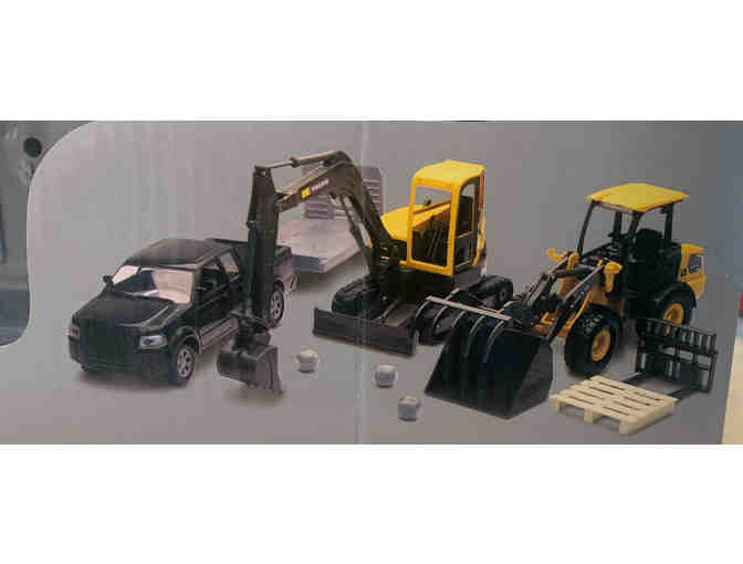 Volvo Excavator Set