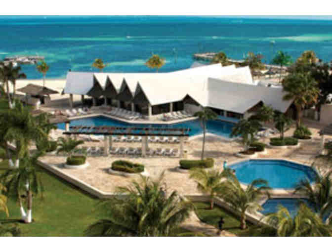 5 days/4 Nights Cancun Vacation
