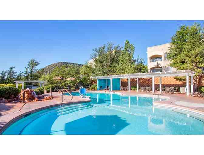 Enjoy 4 nights @ Ridge on Sedona in luxury suite