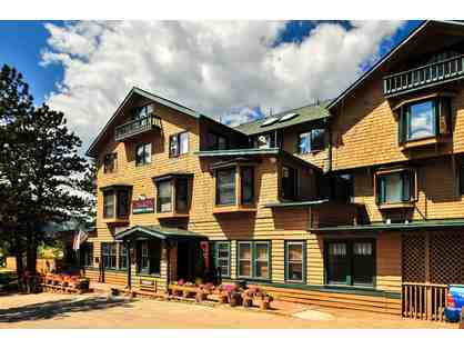 Enjoy 4 nights @ The Historic Crags Lodge in luxury 1 bedroom suite