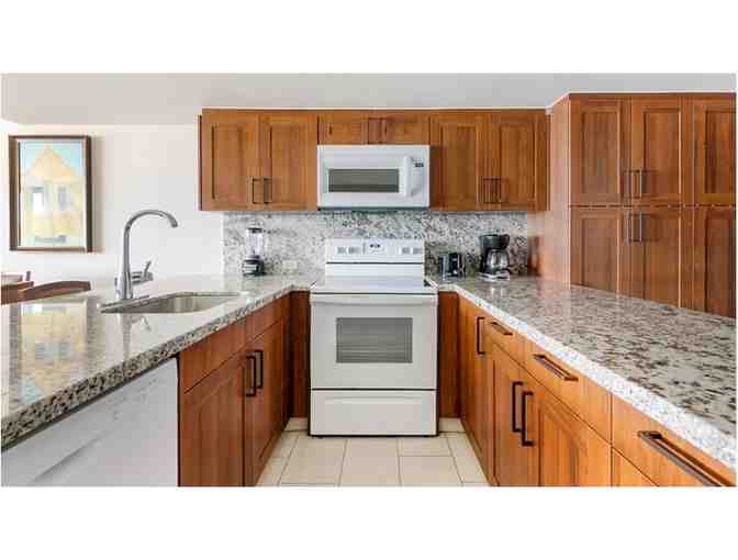 Enjoy 4 nights @ Royal Palm, a Hilton Vacation Club Sint Maarten in One bedroom Suite