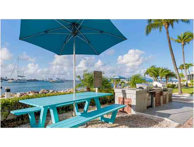 Enjoy 4 nights @ Royal Palm, a Hilton Vacation Club Sint Maarten in One bedroom Suite