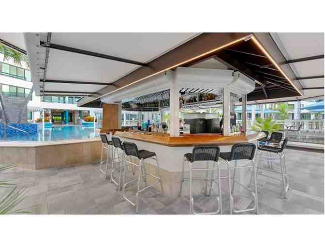 Enjoy 4 nights @ Royal Palm, a Hilton Vacation Club Sint Maarten in One bedroom Suite