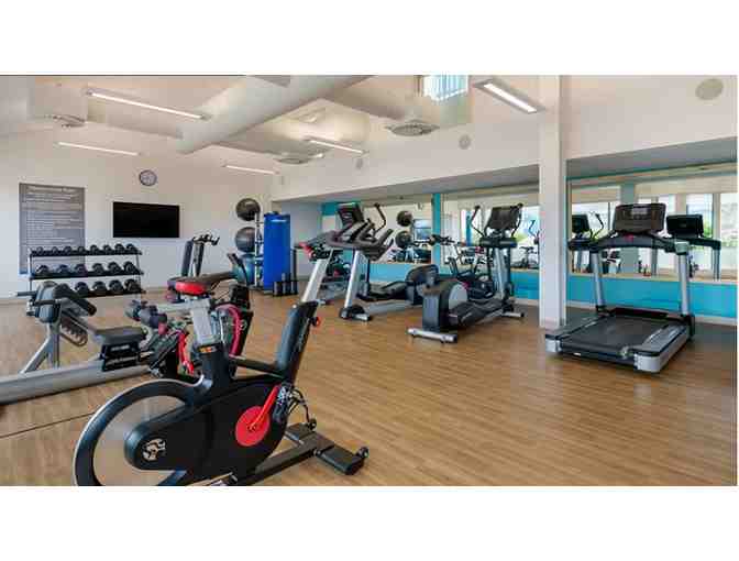 Enjoy 4 nights @ Royal Palm, a Hilton Vacation Club Sint Maarten in One bedroom Suite