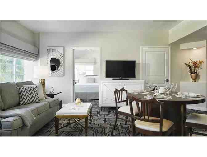 Enjoy 4 nights @ South Beach McAlpin Ocean Plaza in luxury 1 bed suite