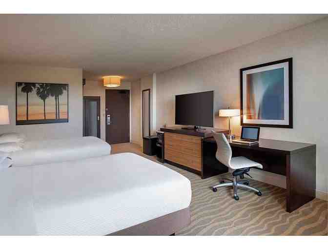 Enjoy 3 nights @ Doubletree Hotel San Diego Mission Valley + Flot float spa + Food Credit