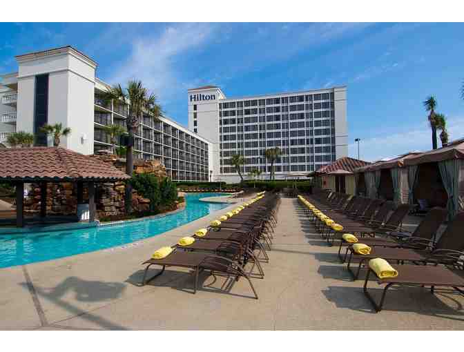 Enjoy 3 nights @ Hilton Galveston Island Beach Resort + Food Cred