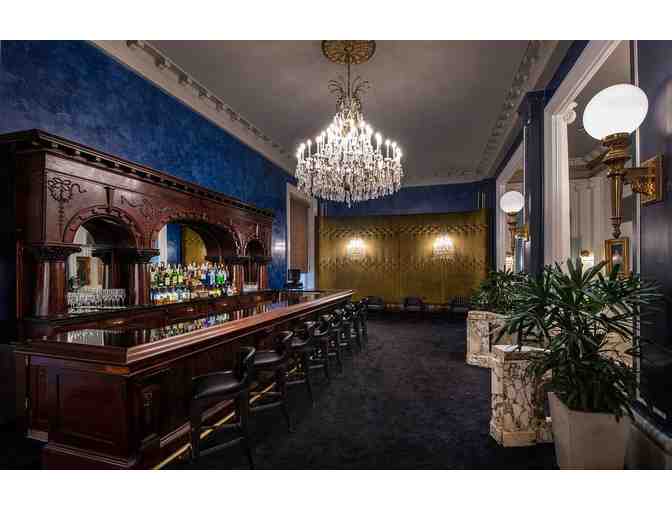 Enjoy 3 nights @ Le Pavillon Hotel New Orleans+ TOURS, COCKTAILS, AND BOTTLES + Food Credi